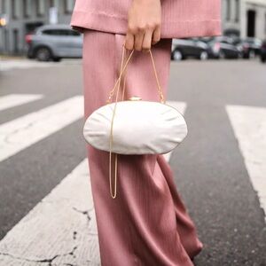 Elegant Pearl Effect White Clutch Bag with Removable Gold Straps